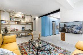 Two bedrooms flat with garden and free parking